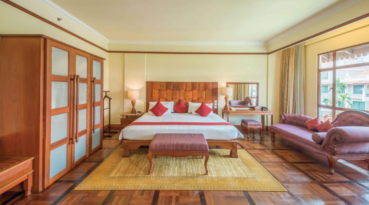 Sokha Angkor Resort Siem Reap Exterior photo